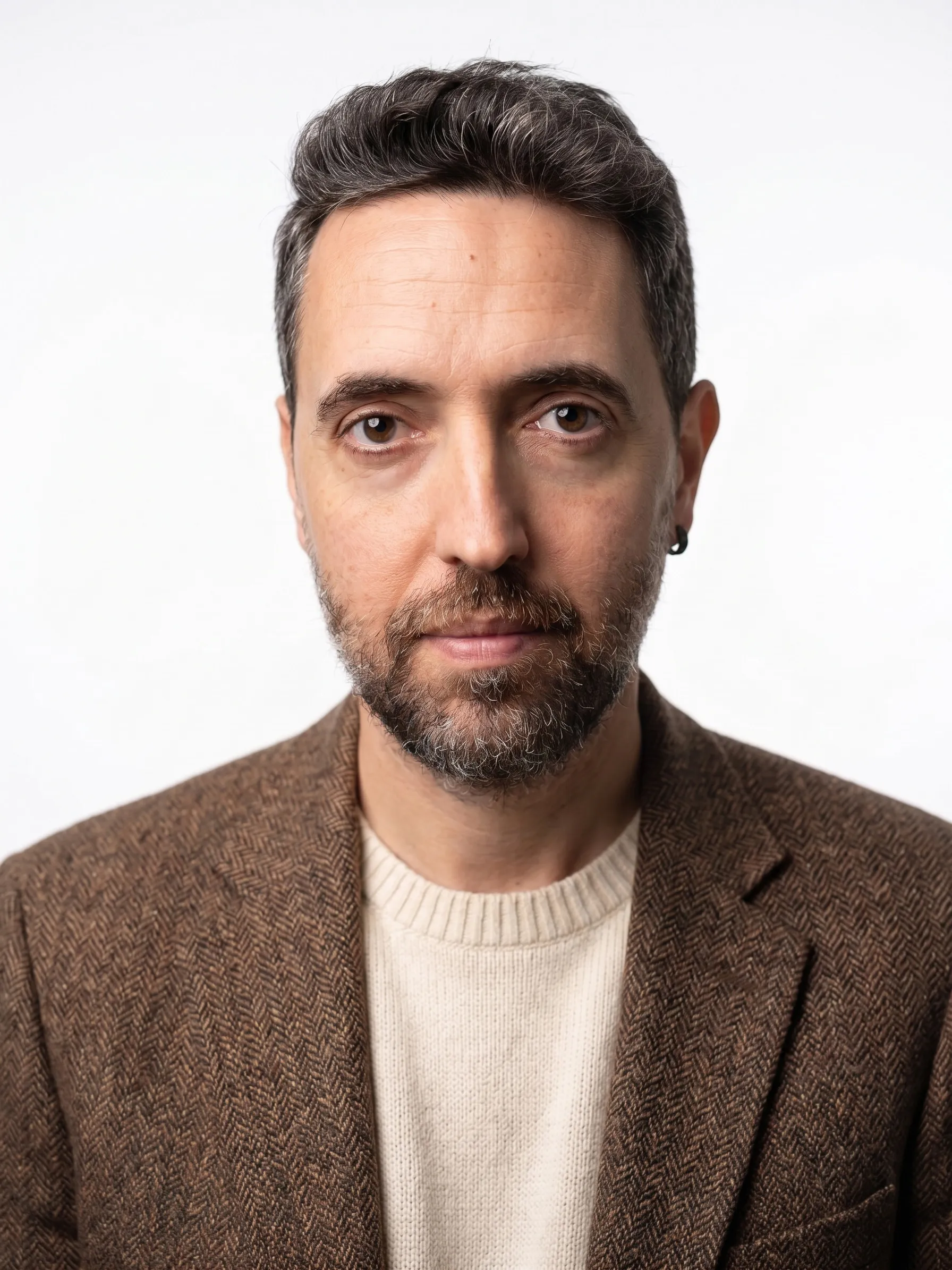 Portrait of Tolga Y. Özüdoğru